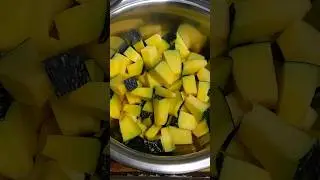 Kaddu ki Sabji - without onion and garlic 😋 #shorts #cooking