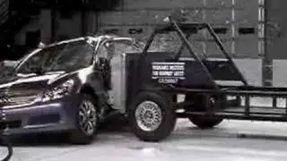 Crash Test 2007 - 2011 Nissan Skyline / Infiniti G35  (IIHS) Side