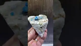 #Creedite #minerals #crystals #gems #specimen #geology #rocks #stone #Collector #museum