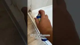 EASY way to remove BATHROOM Silicone #bathroom #tips #diy
