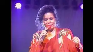 Eva Ayllón - Enamorada de estar aquí EN VIVO 1994