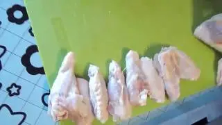 Pollo: come separare e pulire le ali