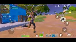 Playing fortnite mobile trio