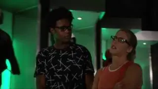 Arrow 5x02 Opening Scene Curtis, Oliver & Felicity   Part #1