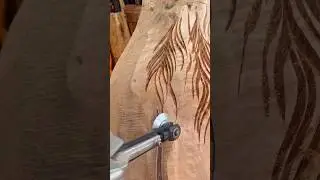 Satisfying Beaver Fur Texture Carving 🦫🔥 #wood #chainsawcarving
