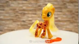 Фигурка пони Эплджек 8см Hasbro My Little Pony Applejack
