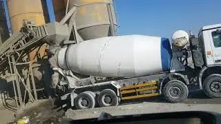 Mixer concrete gadi Saudi Arab Pakistan channel loading gadi🇸🇦🇸🇦