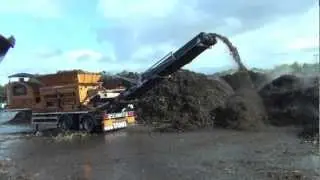 TANA SHARK Shredding green waste and branches