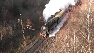 95 1027-2 zieht den Gl&uuml;hweinexpress nach R&uuml;beland am 28.11.2021