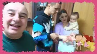 Se dau cadourile-Valentine's day - Ziua indragostitilor, ziua lui Matteo, si peste 6 si a lui Gabi🍾😘