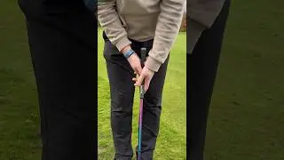 Have you ever thought about chipping REVERSE HANDED?! #golf #chipping #wedges