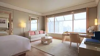 Club Deluxe Kallang Room at The Ritz-Carlton, Millenia Singapore
