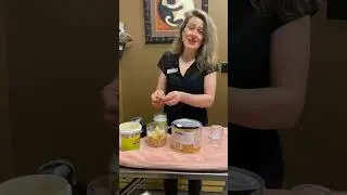Dr Schell teaches how to make home made peanut butter for your pets! ❤️🤗🐶🐈❤️