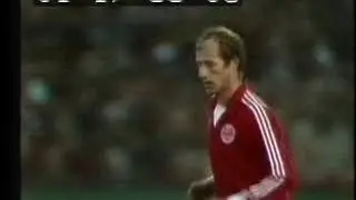 17/03/1982 Cup Winners Cup Quarter Final 2nd leg EINTRACHT FRANKFURT v TOTTENHAM H