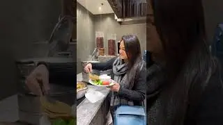 Free food at Airport 😍 #trending