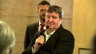 Amikor a politikus nem &eacute;r r&aacute; nyilatkozni - www.rtl.hu/info