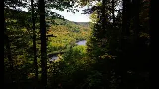 Le sentier de l'&eacute;peron au Parc national de la Jacques-Cartier