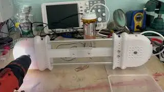 A working scale model of the &ldquo;Pelletron&rdquo; electrostatic generator.
