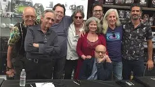 Episode 125 Embracing the Darkness Del Howison and Dark Delicacies