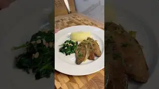 Телячья печень по-венециански Fegato di vitello alla veneziana #italianfood #fegatoallaveneziana