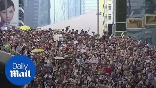 Huge march in Hong Kong against extradition bill