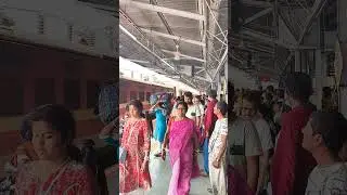 Kaviguru Express Is Coming To Platform Number 1 Of Rampurhat Station #indianrailways #Rampurhat