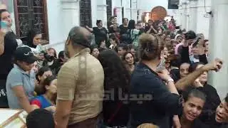 سيطرة الحزن على الجميع خلال صلاة القداس على ضحايا حريق كنيسة المنيرة