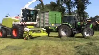 Zweiter Schnitt 2011 mit LU Coldewey - Claas Jaguar 890