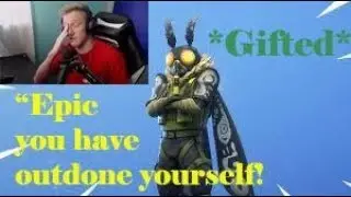 Tfue get's gifted the Mothmando skin!!!
