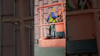 Riding manlift for high-level work. #viral #goodvibes #work