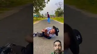 mujhe mat maro 🤣🤣#comedy #funny #shorts #realfools #funny #vikram #comedyvideos