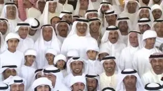 محمد بن زايد يحضر مأدبة غداء أقامها علي عبد الله الشعفار بمنزله في دبي