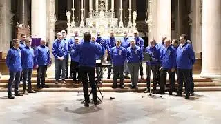Trentatrè - Valore Alpino  - Inno degli Alpini - Coro La Guandra - Oleggio 11-12-2022