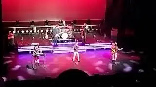 To love somebody - MainCourse