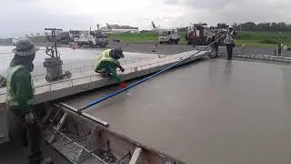 Wirtgen Group SP82 concrete paving  45cm x 8meters.