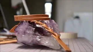 Making a simple leather bracelet (short version)