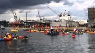 Kayakers protest MSV Fennica on Swan Island