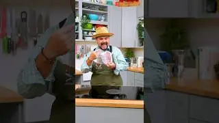 Kitchen Hack: Defrost like a Boss with Boss Defrost #cookinghacks #cooking #steak #kitchengadgets
