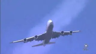 Sieger Flieger &uuml;ber der Fanmeile in Berlin der Weltmeister 2014 kommt