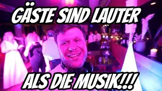 Gäste sind lauter als die Musik - Hochzeitsfeier im Riva in der Überseestadt Bremen