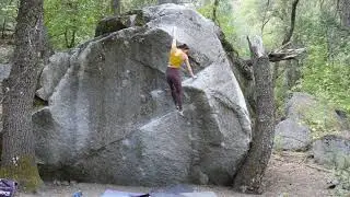 Yosemite Valley Bouldering - Zorro, V4