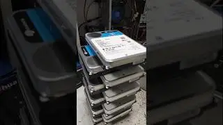 #сервер с десятком #seagate #skyhawk по 20TB :)