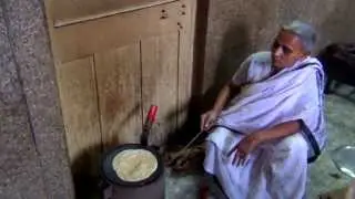 Жарка  чапатей. Экачакра.