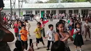 Kinder christmas party performance RES #paskosapinas