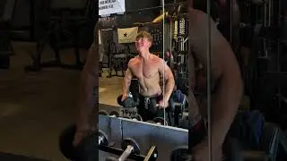 Natural body builder #motivation #chest #posing  #aesthetic #davidlaid #bulk #gymshark #posing