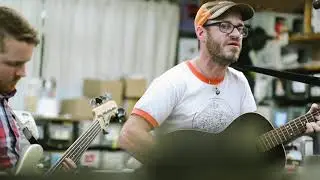 The Runout-Sitting Still Live at Papa Jazz