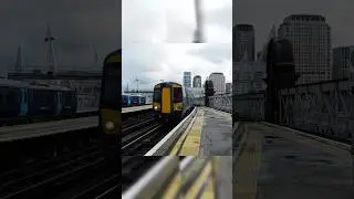 Southeastern Class 375 Arriving into London Charing Cross