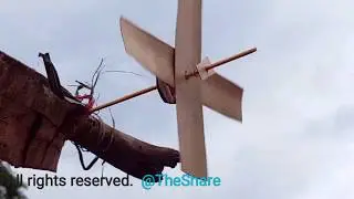 Wow! An amazing hand fan for kid to play with