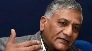 Gen VK Singh calls media fraternity 'presstitutes'