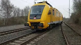 G&uuml;terbahn in E- Karnap mit 711 sowie 216 055-4 und 216 111-5